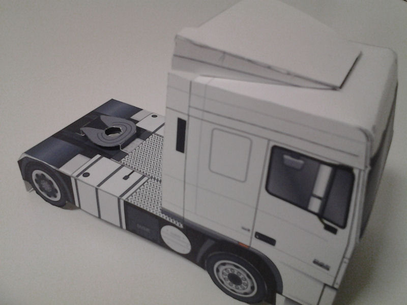 papercraft-bouwplaat-daf-xf105